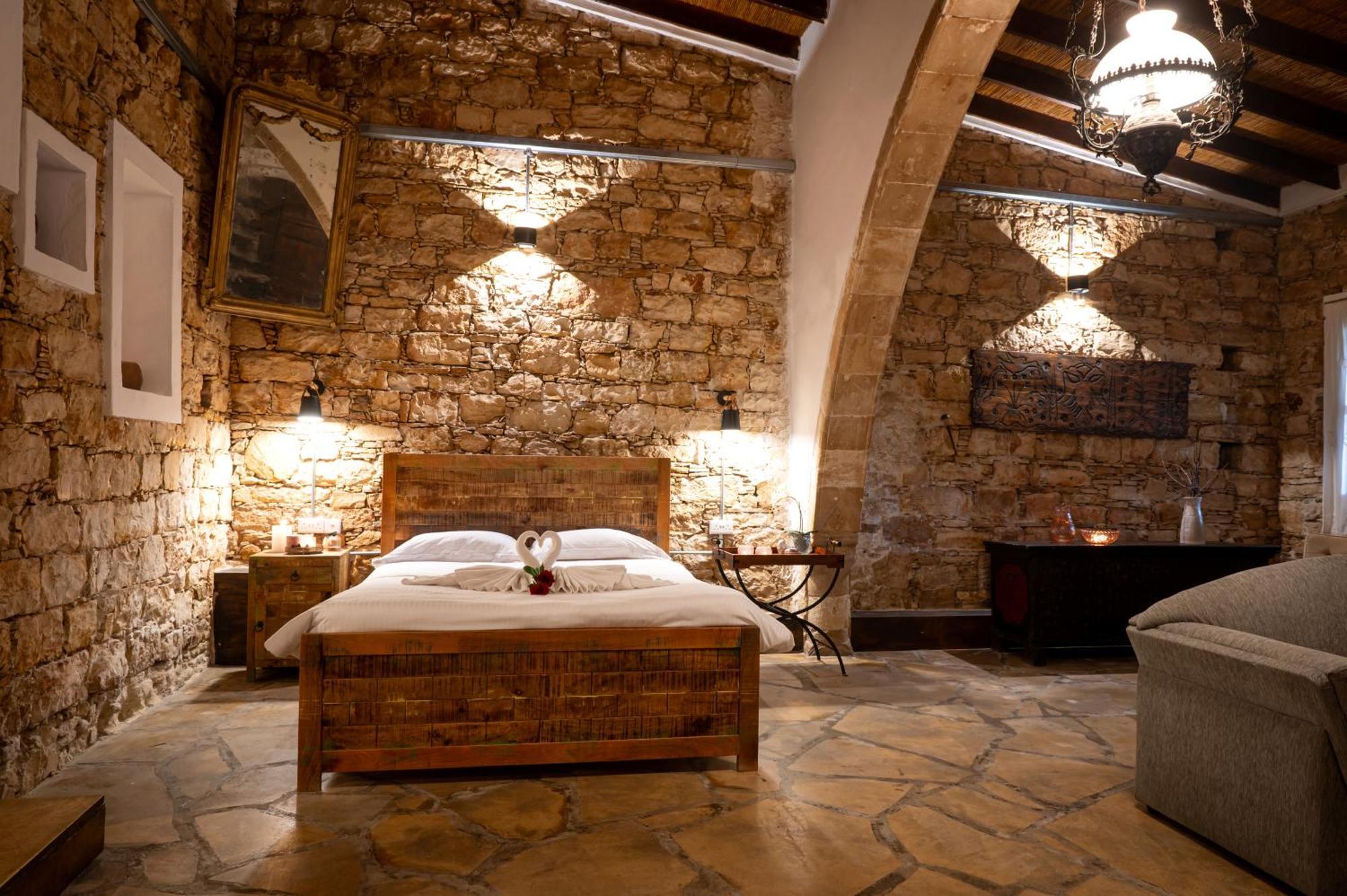 Oinoessa Traditional Boutique Guest Houses Лофу Экстерьер фото