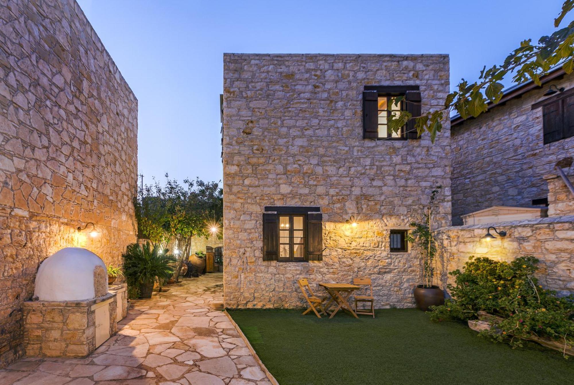 Oinoessa Traditional Boutique Guest Houses Лофу Экстерьер фото