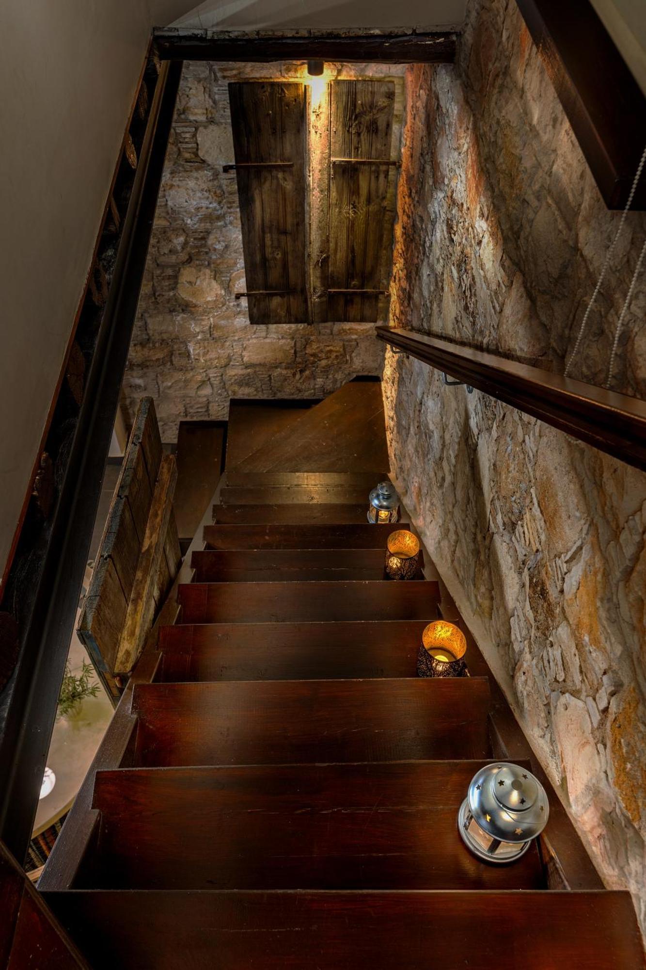 Oinoessa Traditional Boutique Guest Houses Лофу Экстерьер фото
