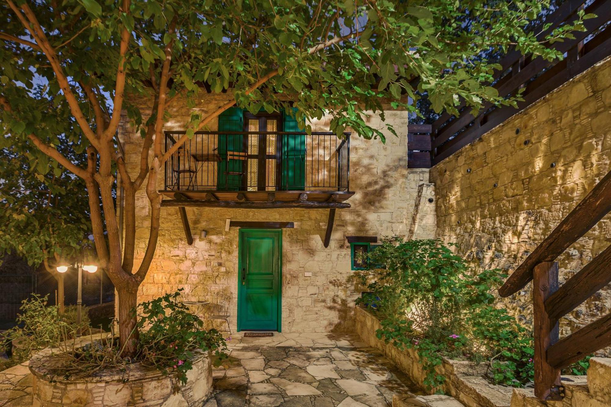 Oinoessa Traditional Boutique Guest Houses Лофу Экстерьер фото